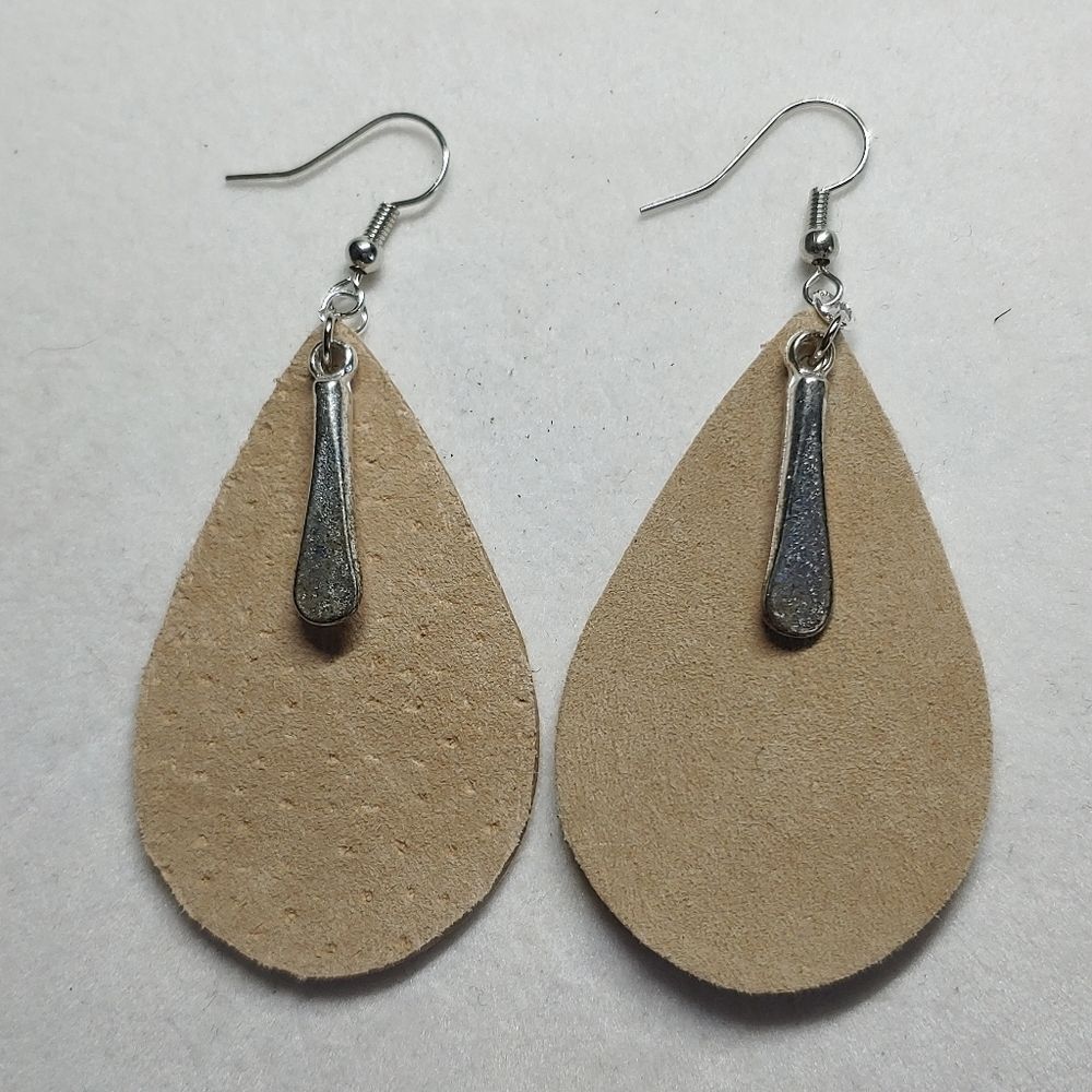 Earrings Teardrop Tan Leather - Picture 2 of 2